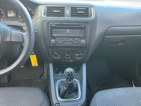 Used 2014 Volkswagen Jetta S image 10