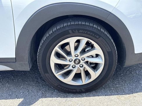 Used 2017 Hyundai Tucson SE Plus w/ Cargo Package AWD/4WD image 9