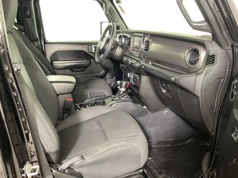 Used 2023 Jeep Wrangler Unlimited Sport w/ Sun And Sound Package AWD/4WD image 24