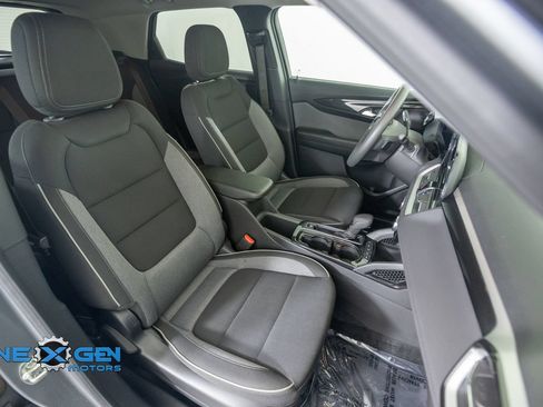 Used 2026 Chevrolet TrailBlazer LT AWD/4WD image 42