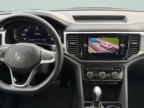 Used 2022 Volkswagen Atlas Cross Sport SE FWD image 18