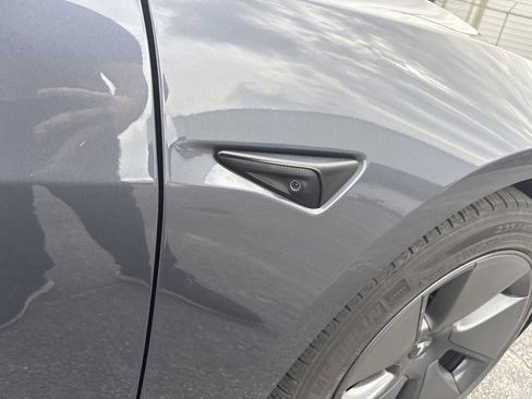 Used 2023 Tesla Model 3 Standard Range image 18