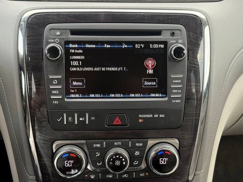 Used 2017 Buick Enclave Leather FWD image 23