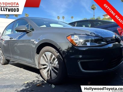 Used 2016 Volkswagen e-Golf SE w/ DC Fast Charging Package