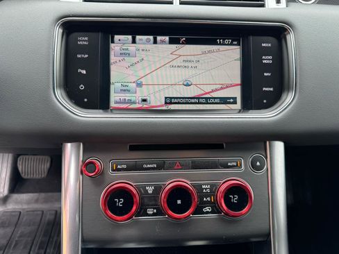 Used 2015 Land Rover Range Rover Sport SE AWD/4WD image 32