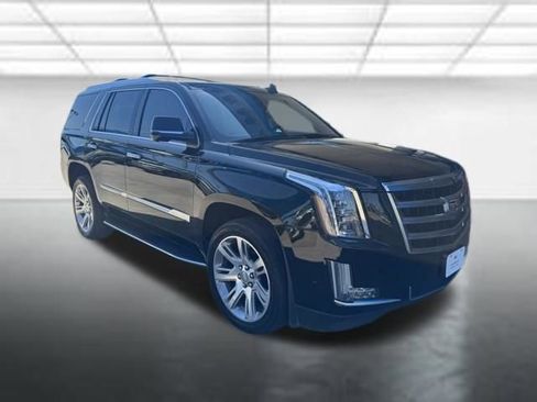 Used 2020 Cadillac Escalade Premium Luxury image 7