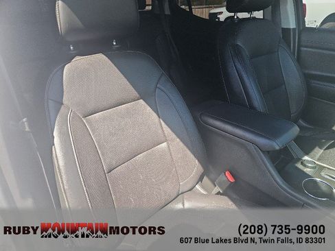 Used 2019 GMC Acadia SLT AWD/4WD image 36