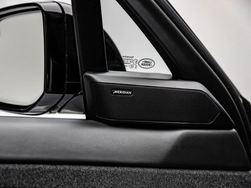 Used 2025 Land Rover Range Rover Sport Dynamic SE image 69