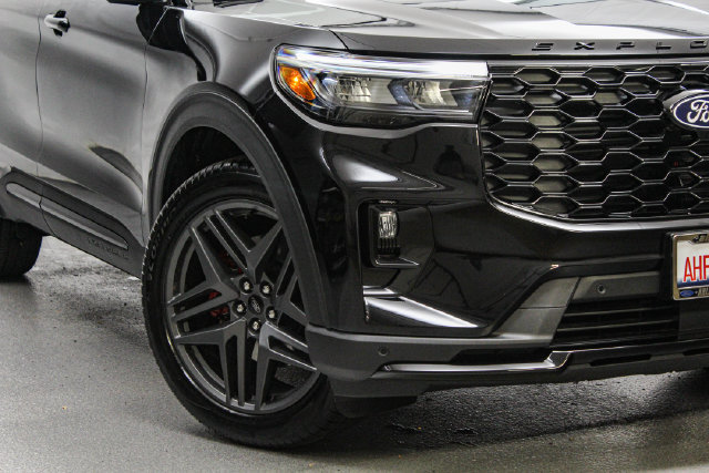 New 2027 Ford Explorer ST w/ Sun And Sound Package AWD/4WD image 2