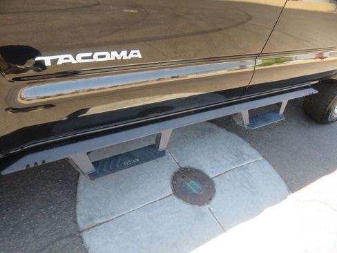 Used 2014 Toyota Tacoma PreRunner w/ TRD Sport Package RWD image 16
