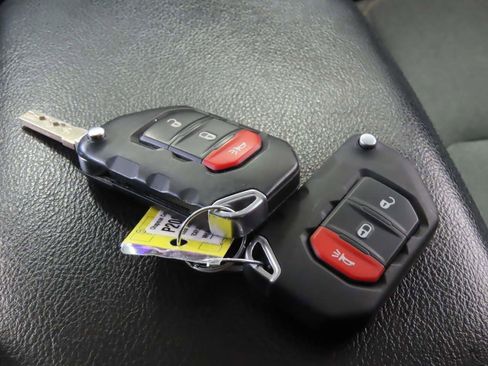 Used 2024 Jeep Wrangler Unlimited Sport AWD/4WD image 18