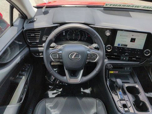 Used 2024 Lexus NX 250 FWD image 17