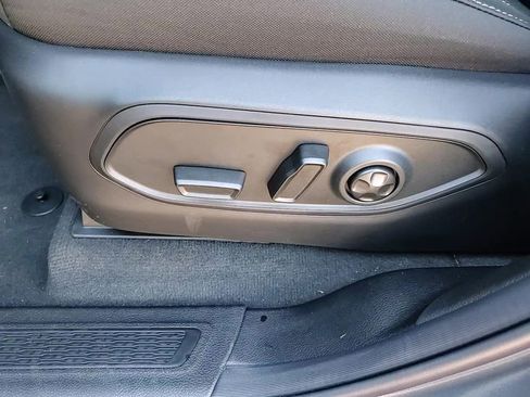 New 2025 Jeep Grand Cherokee Laredo X w/ Luxury Tech Group I image 12