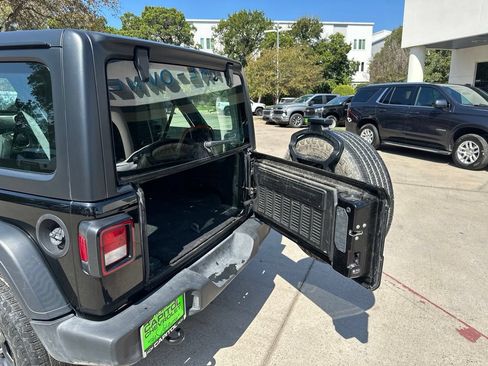 Used 2024 Jeep Wrangler Unlimited Sport AWD/4WD image 27