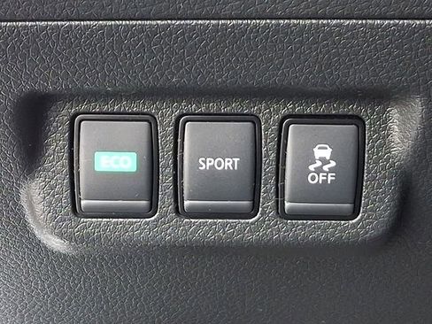 Used 2017 Nissan Sentra SV image 25