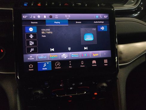 Used 2022 Jeep Grand Cherokee Limited 4xe w/ Luxury Tech Group II image 25