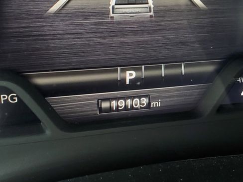 Certified 2025 RAM 1500 Big Horn image 16