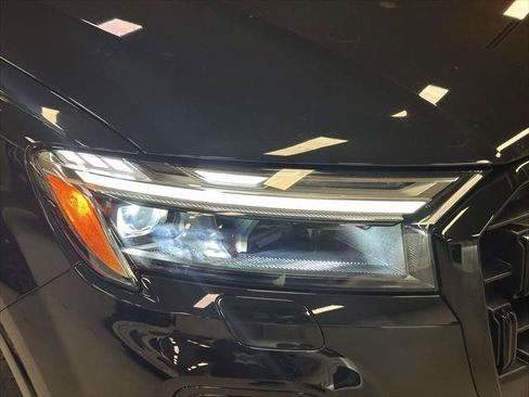Used 2025 Audi Q7 2.0T Premium w/ Convenience Plus Package image 7