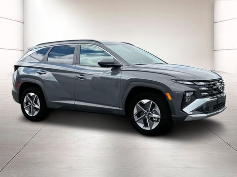 Certified 2026 Hyundai Tucson SEL Plus AWD/4WD image 10