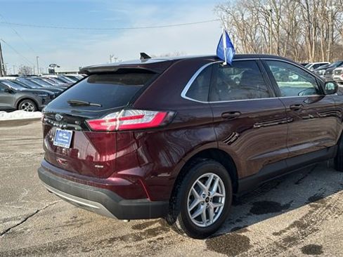 Certified 2024 Ford Edge SEL w/ Convenience Package image 4