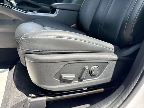 Used 2022 Kia Sorento SX FWD image 12