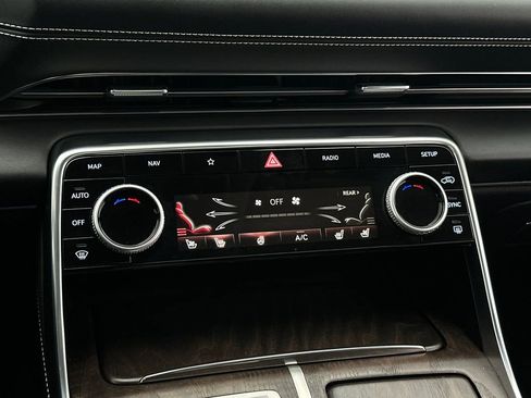 Used 2023 Genesis GV80 2.5T w/ Prestige 20" Package image 21