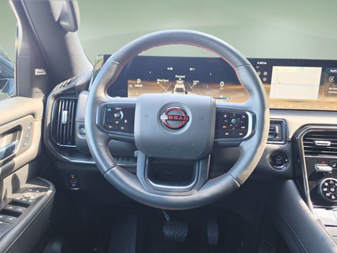 Used 2025 Nissan Armada PRO-4X AWD/4WD image 38