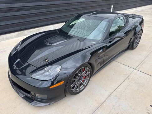Used 2012 Chevrolet Corvette ZR1 w/ 3ZR Preferred Equipment Group RWD image 4