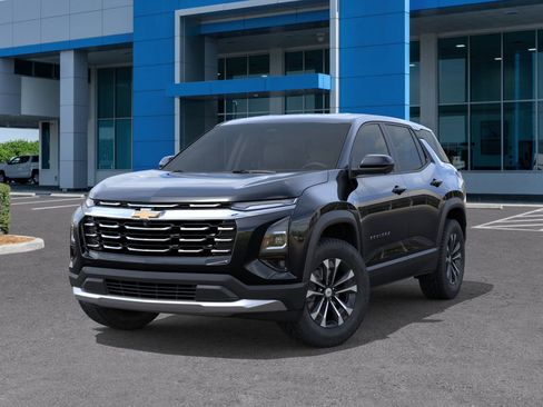 New 2026 Chevrolet Equinox LT w/ Convenience Package II FWD image 6