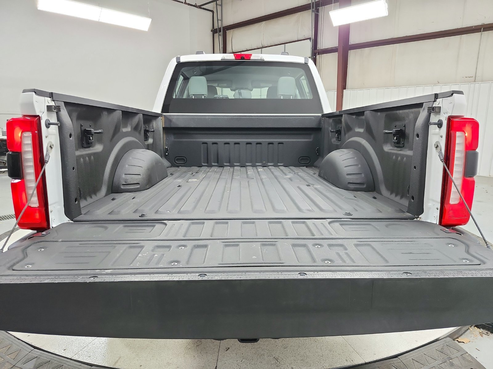 Used 2023 Ford F250 XL w/ STX Appearance Package AWD/4WD image 41