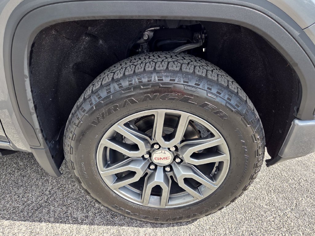Used 2020 GMC Sierra 1500 AT4 w/ AT4 Premium Package AWD/4WD image 21