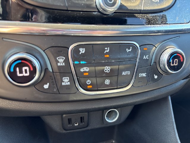 Used 2019 Chevrolet Traverse LT AWD/4WD image 23