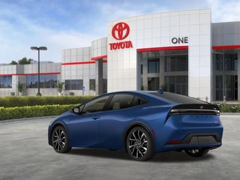 New 2026 Toyota Prius Plug-In Hybrid FWD image 9
