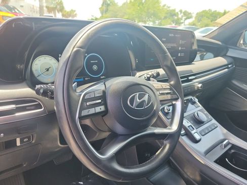 Used 2023 Hyundai Palisade Calligraphy FWD image 16