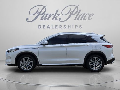 Used 2025 INFINITI QX50 Luxe AWD/4WD image 2