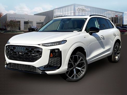 New 2026 Audi Q3 quattro 2.0T AWD/4WD image 2
