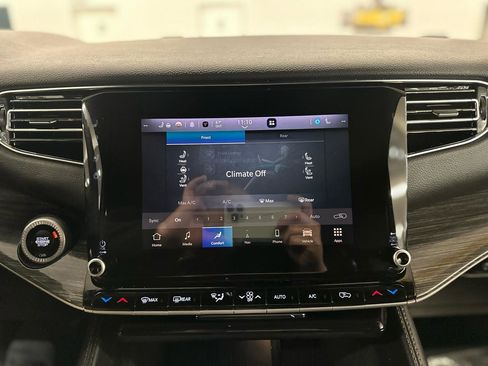 Used 2022 Jeep Wagoneer Series II image 24