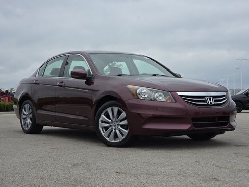 Used 2012 Honda Accord EX image 2