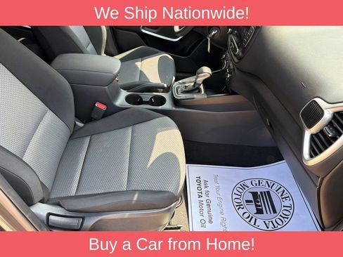 Used 2025 Kia Soul LX w/ LX Technology Package FWD image 23