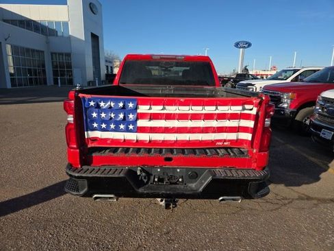 Used 2019 Chevrolet Silverado 1500 LT Trail Boss image 4