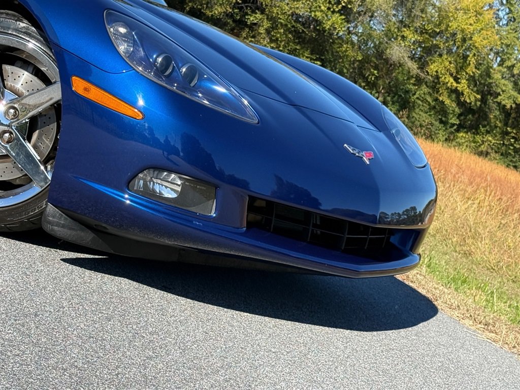 Used 2007 Chevrolet Corvette Coupe w/ Preferred Equipment Group RWD image 27