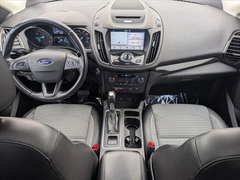 Used 2017 Ford Escape Titanium image 18