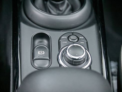 Used 2022 MINI Cooper Clubman John Cooper Works image 37