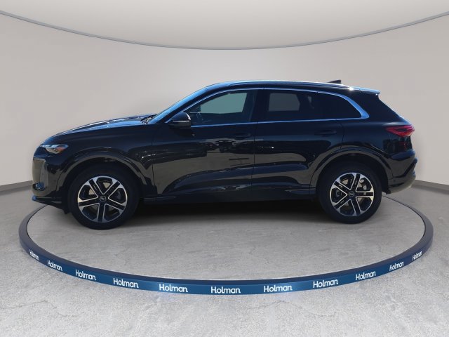 Used 2025 Audi Q5 Premium w/ Convenience Package AWD/4WD image 9
