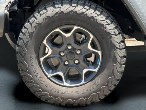 New 2023 Jeep Wrangler Unlimited Rubicon 4xe w/ Cold Weather Group AWD/4WD image 26