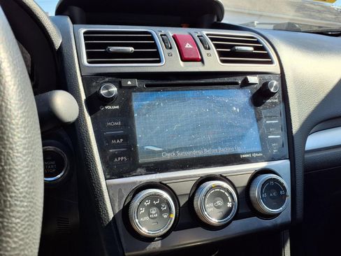 Used 2015 Subaru Crosstrek 2.0i Limited image 10