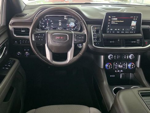 Used 2022 GMC Yukon SLE w/ Gmc Pro Safety Plus Package RWD image 10