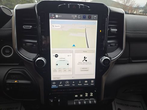 Used 2024 RAM 2500 Laramie image 23