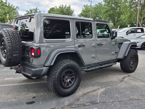 Used 2022 Jeep Wrangler Unlimited Sport w/ Xtreme Recon 35" Tire Package AWD/4WD image 10