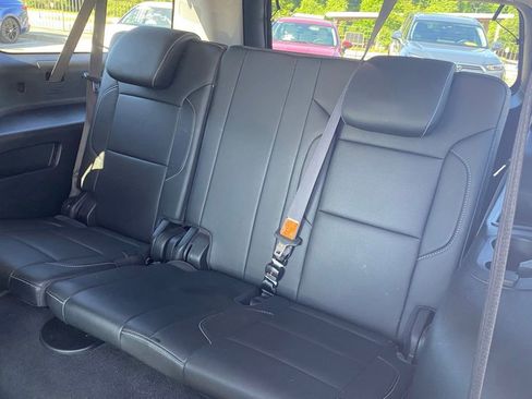 Used 2020 GMC Yukon XL SLT AWD/4WD image 8